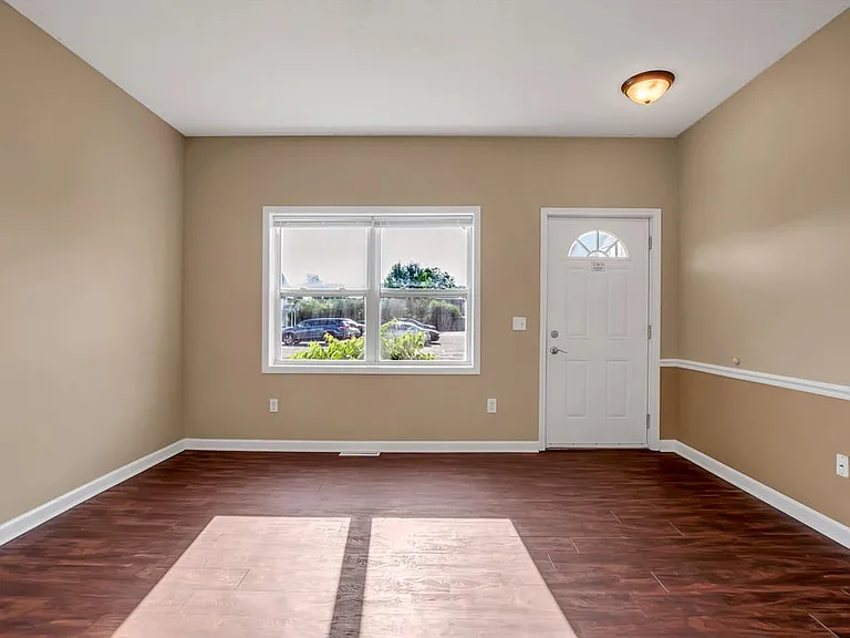 693 Skinnersville Rd #D — Photo 2
