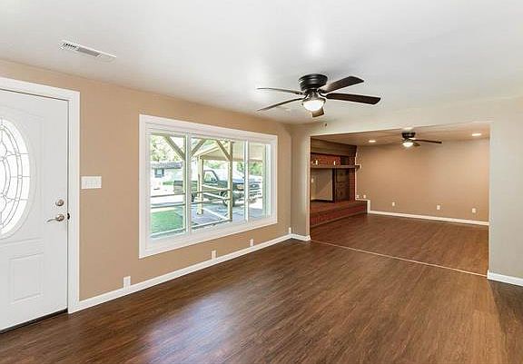 4th image of 4937 Edgehill Dr