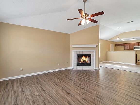 5th image of 4427 Bishop Hills Dr