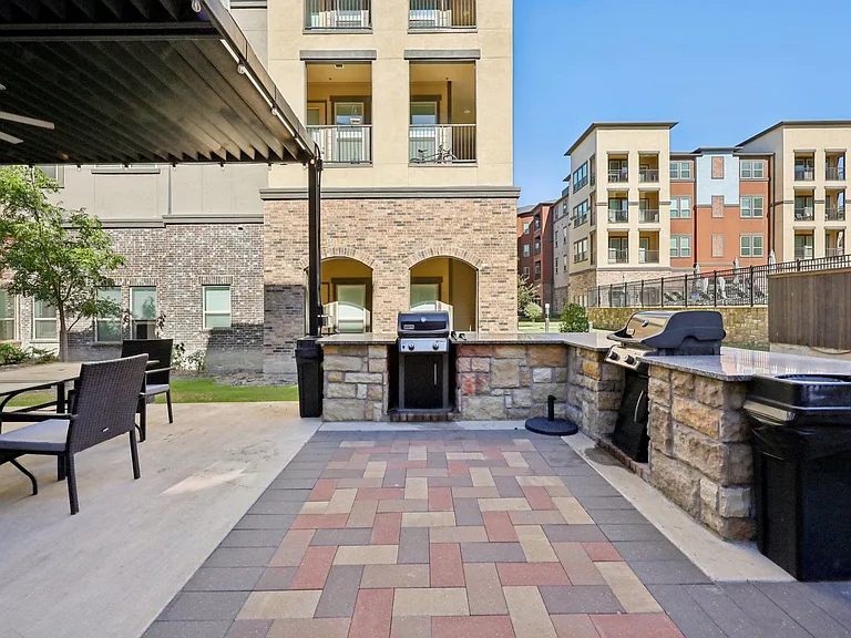 Luxia Craig Ranch — Photo 7