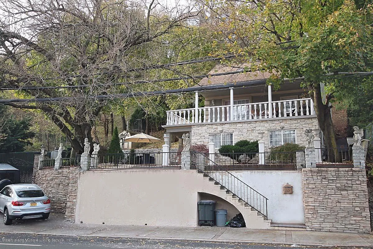 1807 Richmond Rd photo 1