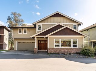 942 Arngask Ave, Langford, BC