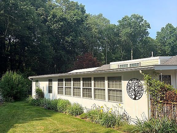 4th image of 42 Pierce Rd #309-B