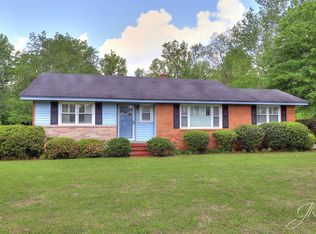 1118 Pauline Dr, Sumter, SC 29153