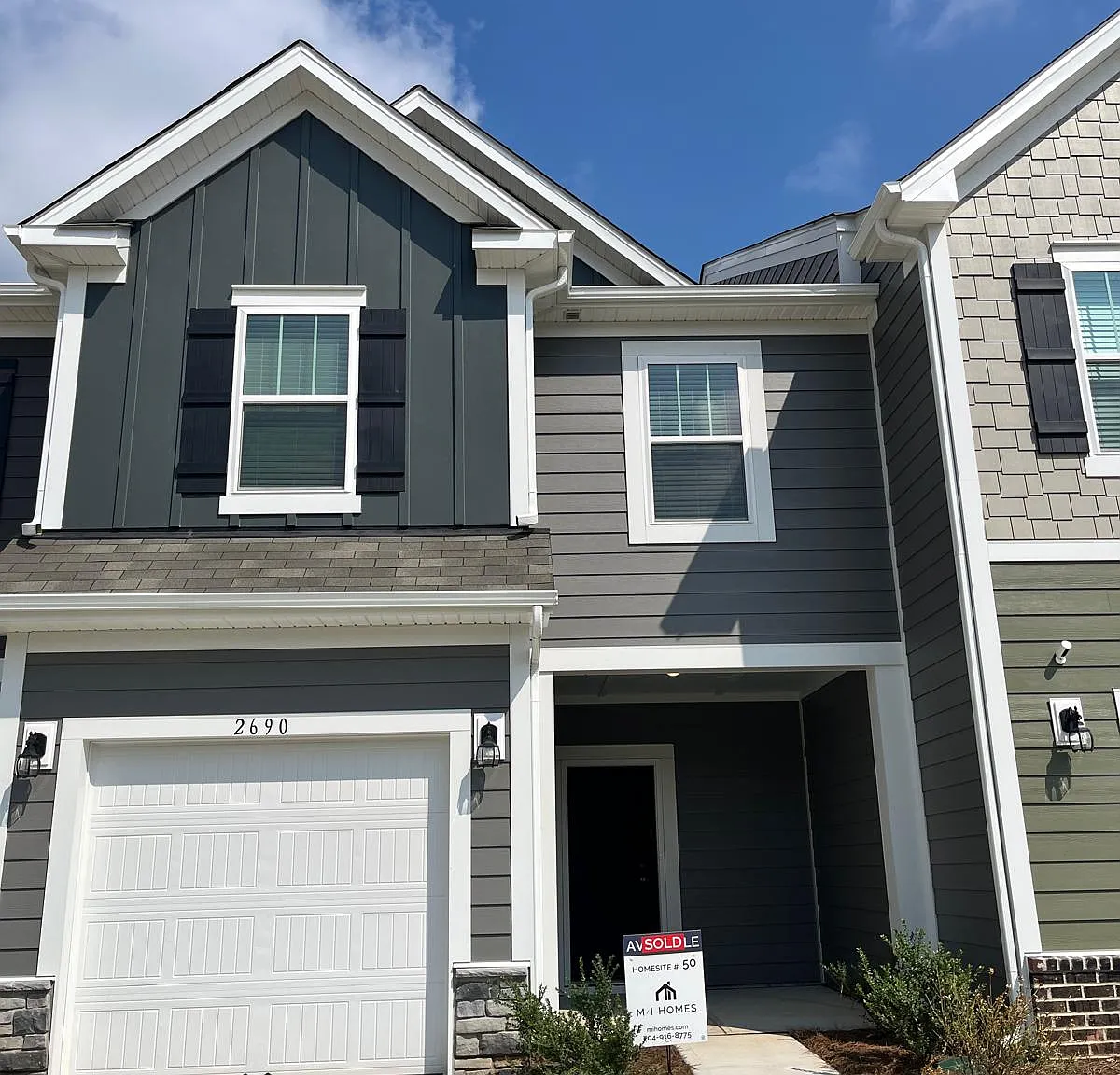 3 bed, 1688 sqft, $2,000 — Photo 1