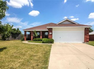 823 S Sherry Ln, Aubrey, TX 76227