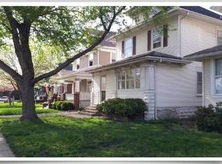 900 S Grand Ave W, Springfield, IL 62704