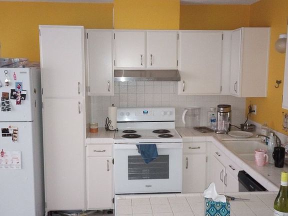 5th image of 619 E Olive Ave Unit B