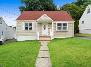 33 Sperling Rd, Clifton, NJ 07013