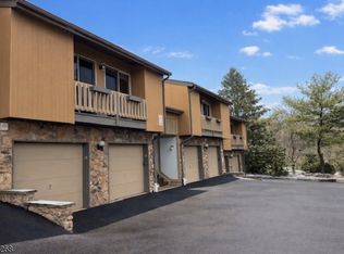 10 Larkin Cir #10, West Orange Twp., NJ 07052