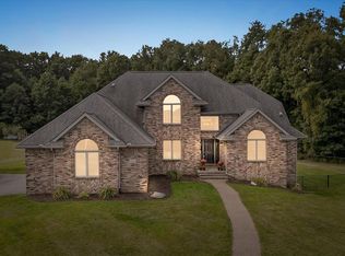 6845 Strawberry Ln, Clarkston, MI 48348