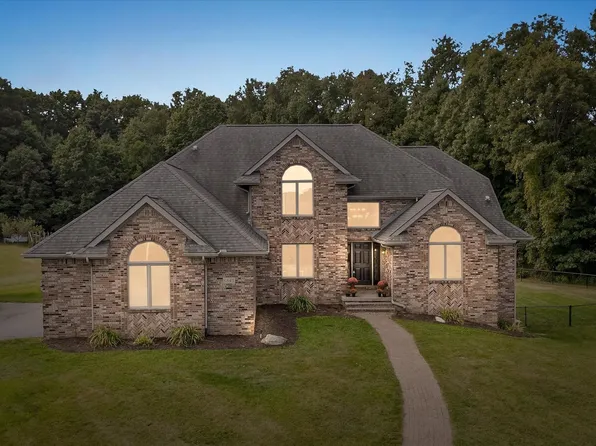 6845 Strawberry Ln, Clarkston, MI 48348