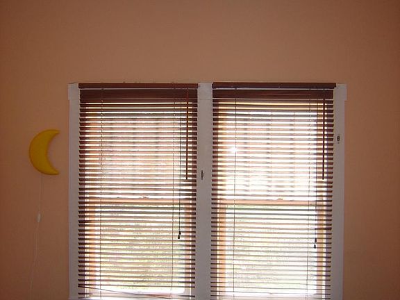 5th image of 309 Pennsylvania Ave #2