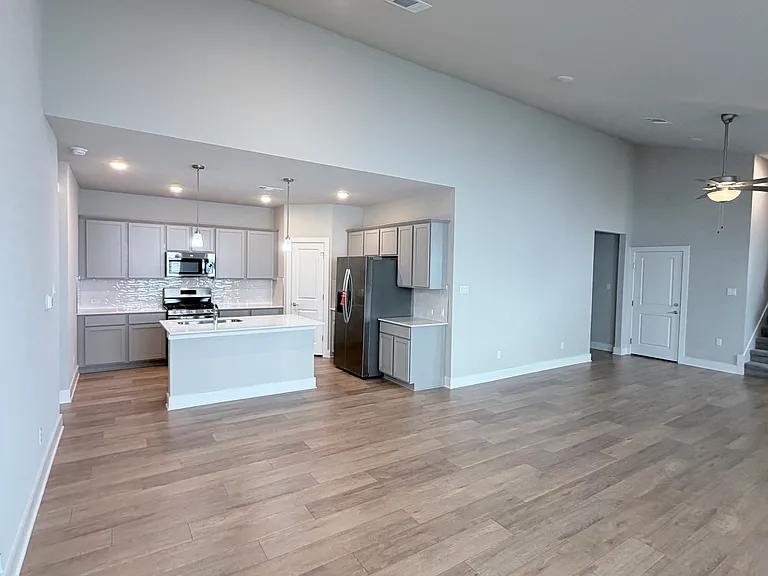 219 Pinnacle Ln — Photo 9