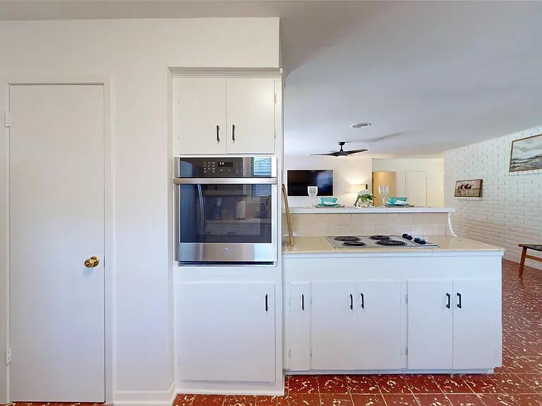 4826 Waynesboro Dr — Photo 12