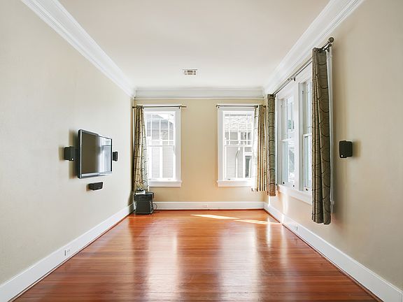 2nd image of 1537 Pine St