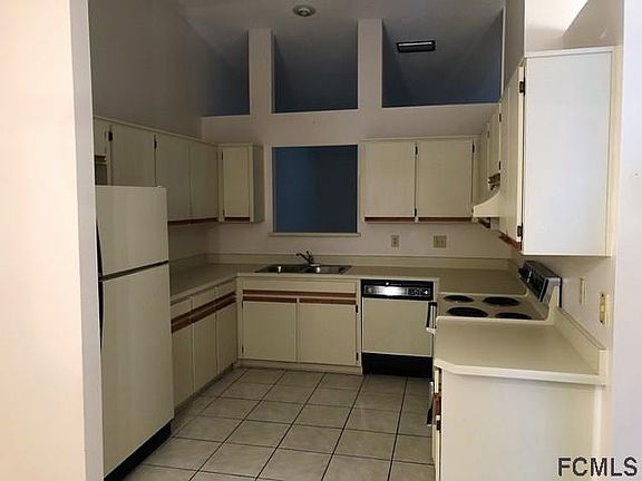 2nd image of 38 Wellwood Ln #B