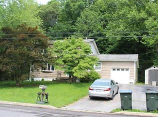 15 Vivian Ln, Chester, NY 10918