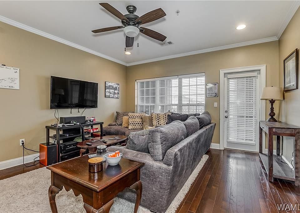 1st image of 700 15th St Unit 1308