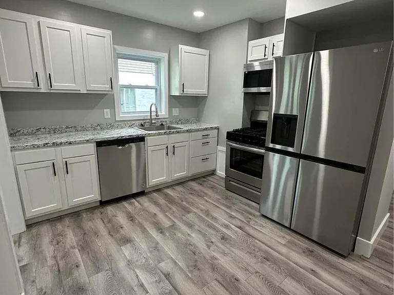 29 Capitol Heights Blvd — Photo 4