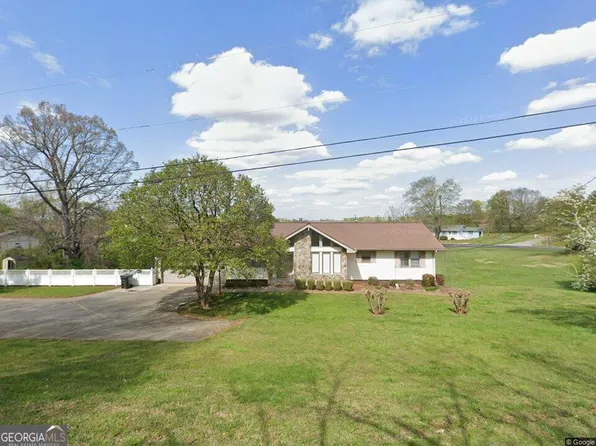 4549 Oak St, Oakwood, GA 30566