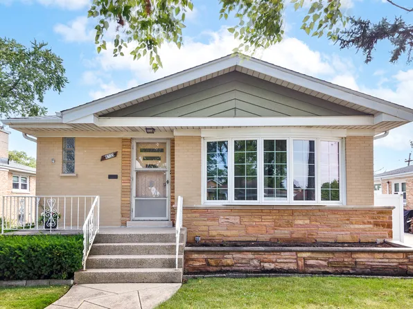 8733 N Ozanam Ave, Niles, IL 60714