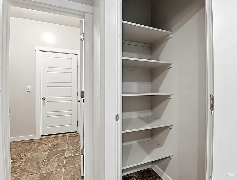 1814 W Heavy Timber Dr — Photo 15