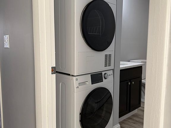2nd image of 61 Vale St #4