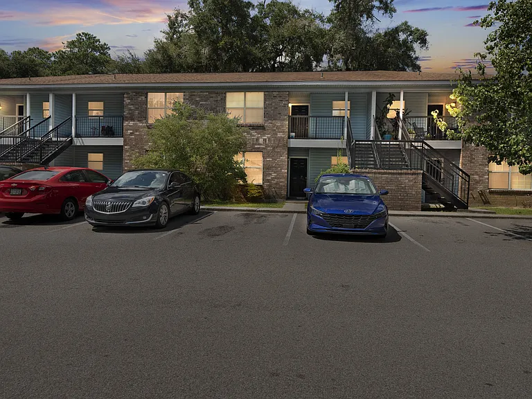 Royal Dutch Villas Apartments — Photo 9