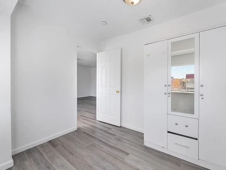 6982 Hopkins Dr #C — Photo 11