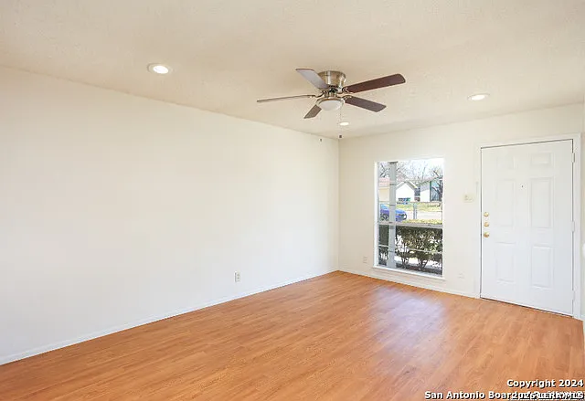 9222 Five Palms Dr — Photo 5