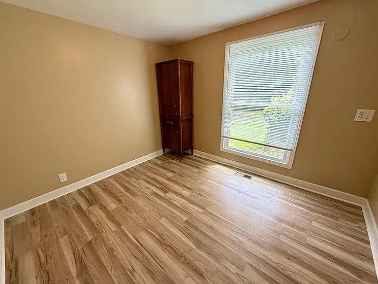 1414 Daresa Ln — Photo 13