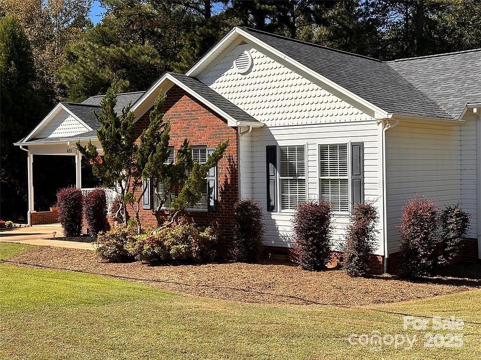 1st image of 625 Wildwood Dr