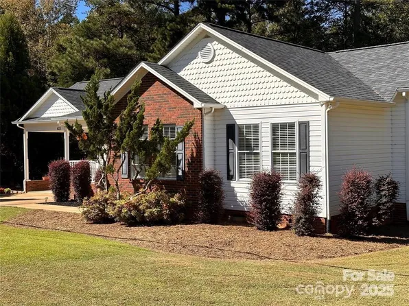 625 Wildwood Dr, Rock Hill, SC 29730
