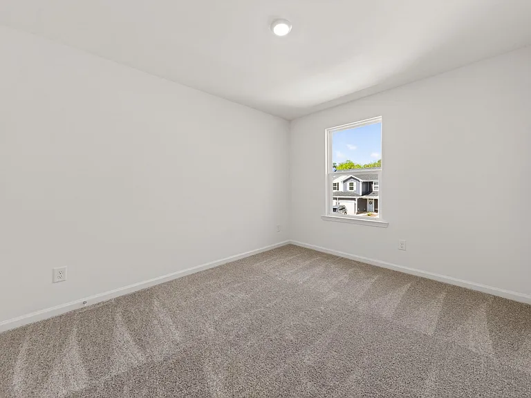200 Parker Ln — Photo 15