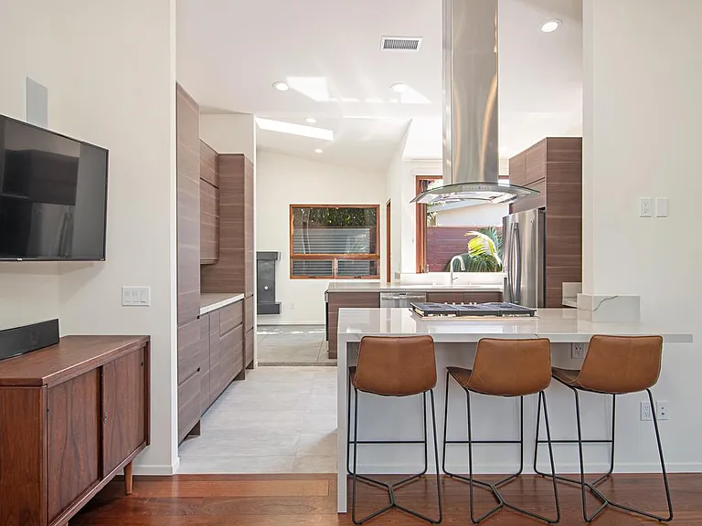 Open concert living/kitchen