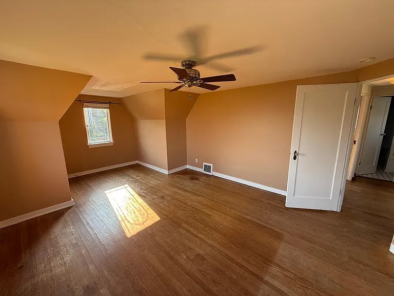 2466 Montavista Pl W — Photo 20