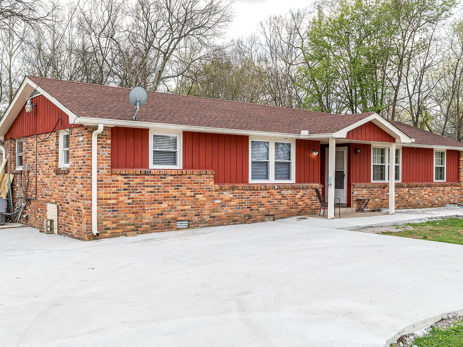 3 bed, 2.0 bath, 1000 sqft, $1,995 — Photo 1