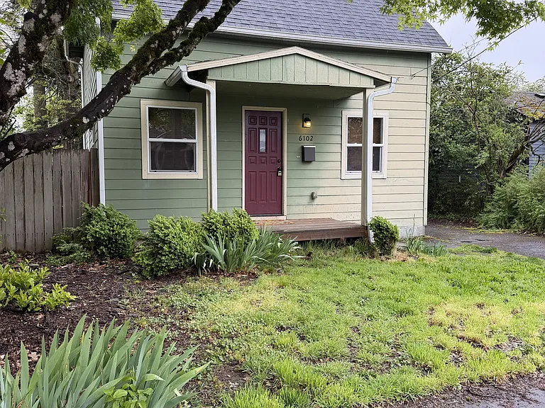 6102 SE 85th Ave — Photo 2