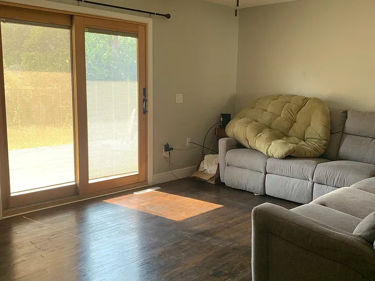 2121 Mitchell Rd — Photo 9