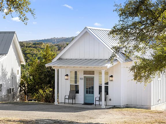 5th image of 810-2 Kothmann Rd