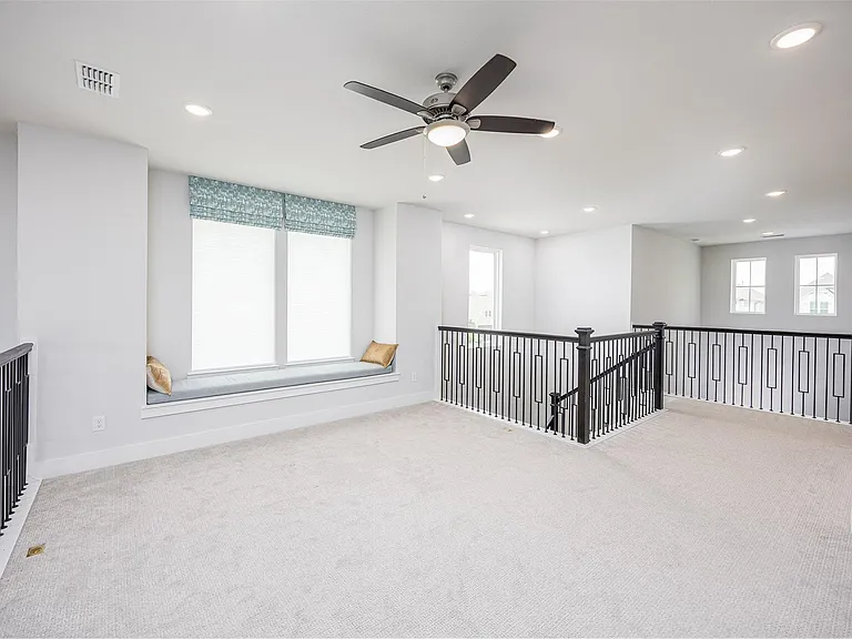 2331 Russett Forest Dr — Photo 12