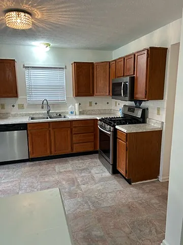 9677 Fireside Ln — Photo 3