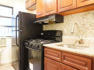 551 2nd Ave #2RR, New York, NY 10016