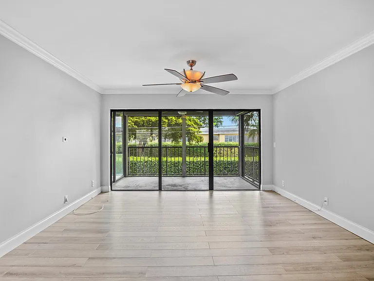 1120 Homewood Blvd #G204 — Photo 3