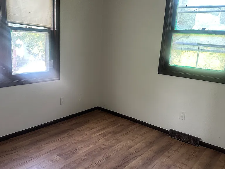 627 Cannon St — Photo 11