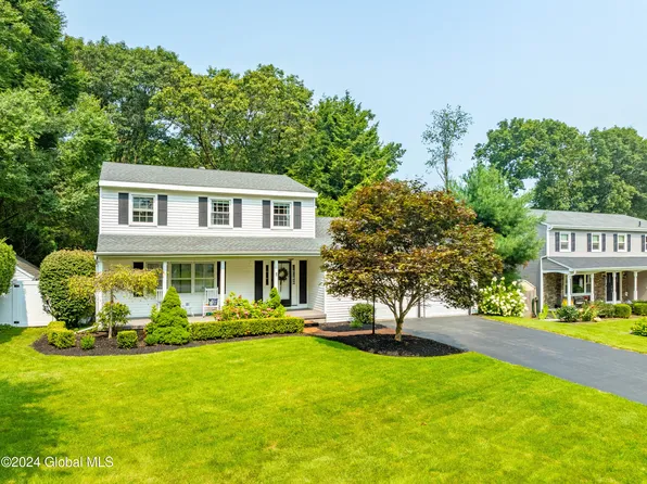 19 Bethwood Drive, Loudonville, NY 12211