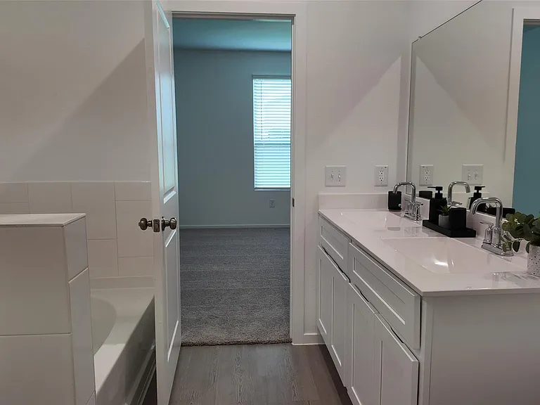 15027 Rustic Moon Rd — Photo 18