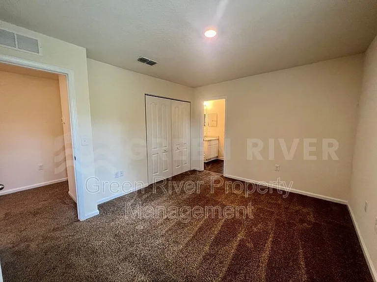 294 Aralia Ln — Photo 31