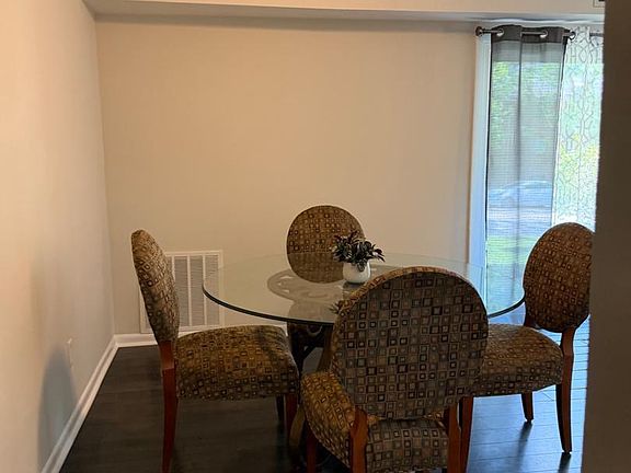 5th image of 101 Fitz Ct APT T3